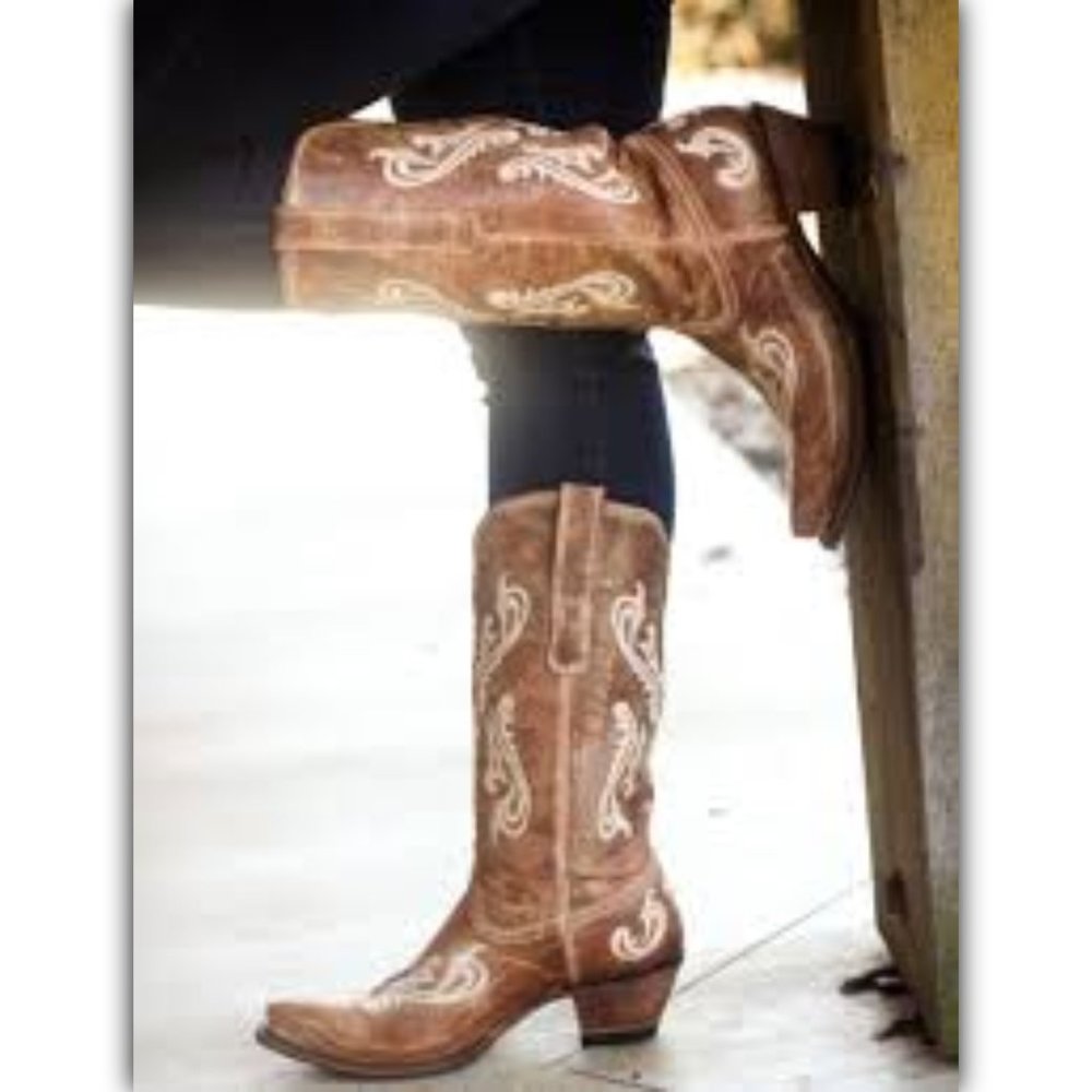 CORRAL Honey Cortez Fleur De Lis Embroidered Boots
